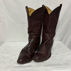 Vintage Tony Lama 5084 western cowboy boots in distressed brown leather.